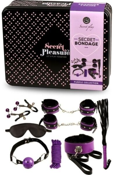 Set bondage Secret Play avec fouet, menottes, bâillon boule, corde, masque, collier et pinces à tétons, tout en noir