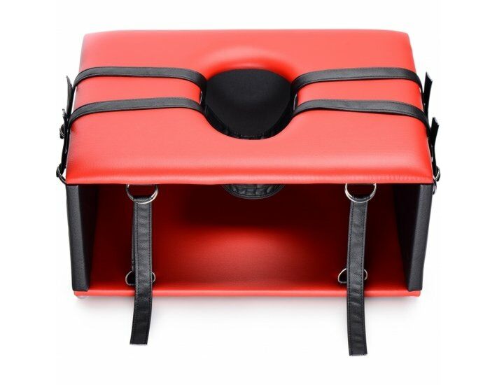 Chaise Queening - noir et rouge