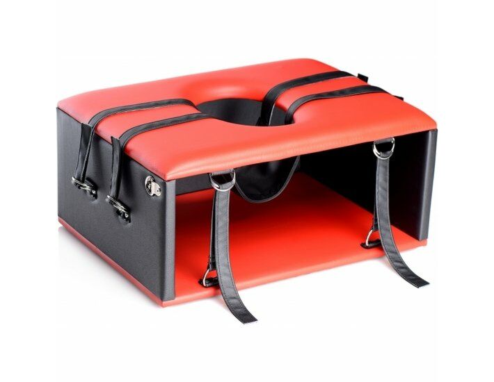 Chaise Queening - noir et rouge
