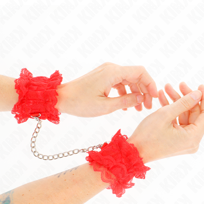 Menottes KINK WRIST RESTRAINT en latex rouge Menottes KINK WRIST RESTRAINT en latex rouge