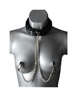 Collier avec des pincettes