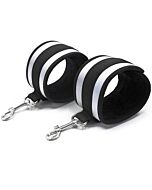 Menottes Grises Fétiches Poupées