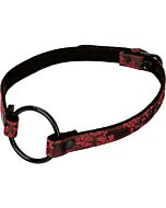 Scandale bouche ouverte bâillon