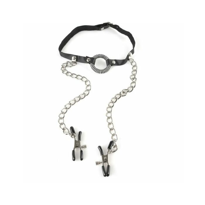 Fétiche gag fantastique avec pinces à seins