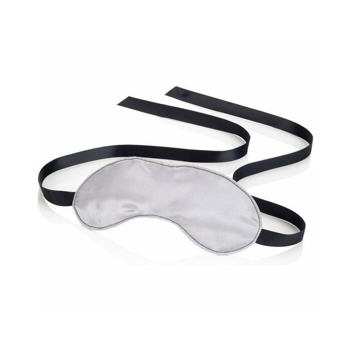 Première fois masque fétiche satinées